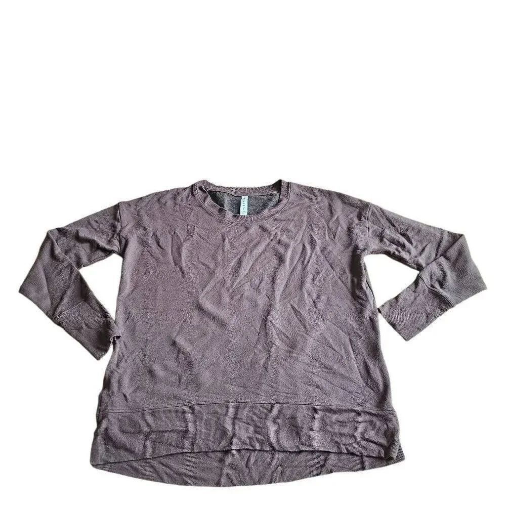 Athleta womens Sz M gray long sleeve Active light sweatshirt